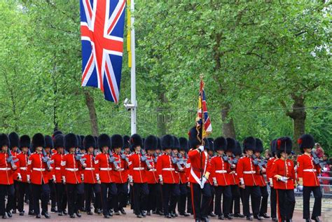 Queen s guards editorial stock image. Image of horseguard - 47487649