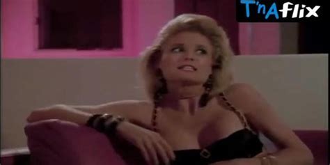 Deborah Rennard Bikini Scene In Silk Stalkings Tnaflix