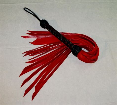 Leather Flogger 30 Red Lash Flogger Whip Flogger Unisex Hand Crafted