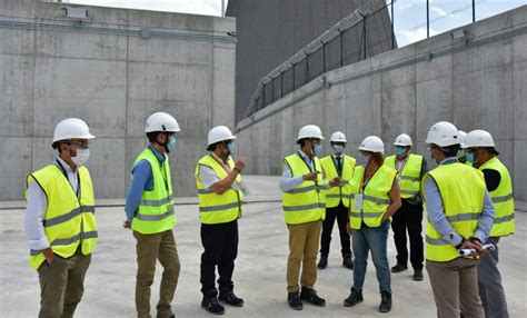 La Delegada Del Gobierno De La Comunitat Valenciana Visita La Central