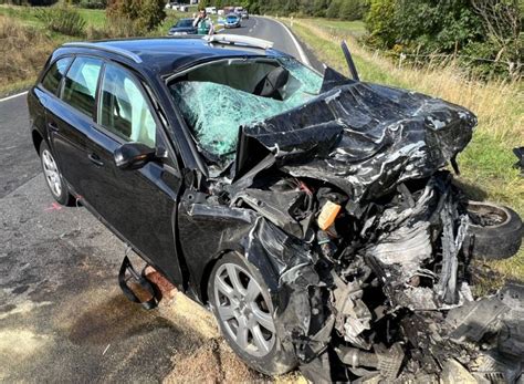 Update 2 27 Jähriger stirbt bei Crash in der Rhön Sechs Verletzte