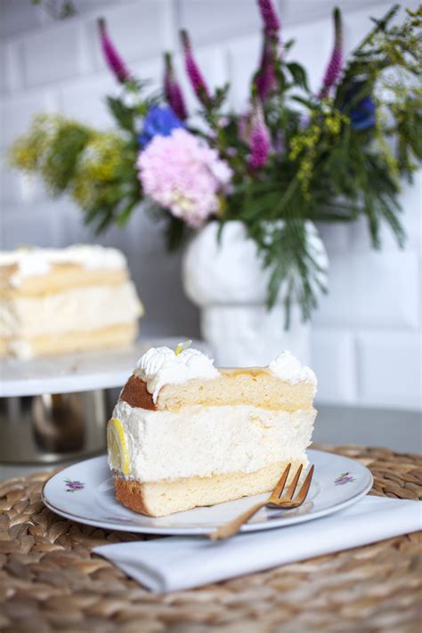 Fruchtige Zitronen Biskuit Torte Makajumy De