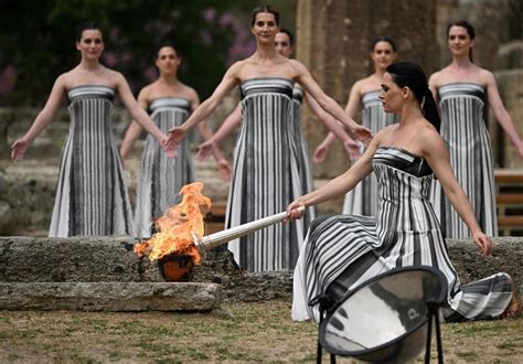 Sur Quelles Cha Nes Regarder Le Relais De La Flamme Olympique Et Les