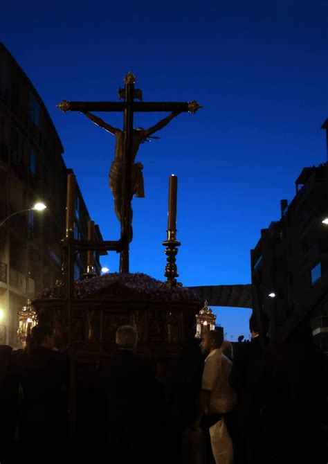 Fotos de la hermandad del Cristo de Burgos en el Miércoles Santo de la