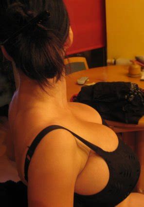 Boob Overflow Porn Pic