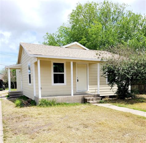 3534 N Naylor Cir, Corpus Christi, TX 78408 - See Est. Value, Schools