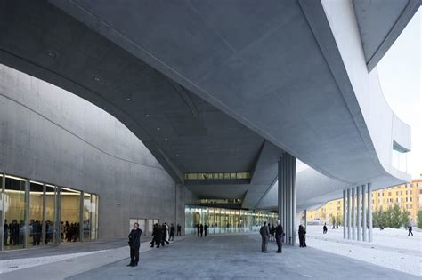 Gallery of MAXXI Museum / Zaha Hadid Architects - 13