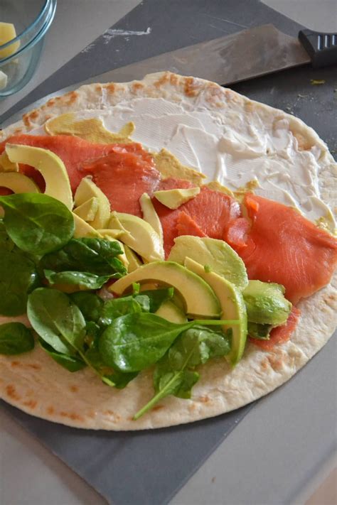 Antipasto Semplice Con Salmone E Avocado Rotolini Di Piadine