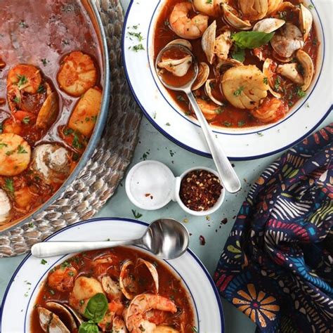 Easy Seafood Cioppino Recipe The Suburban Soapbox