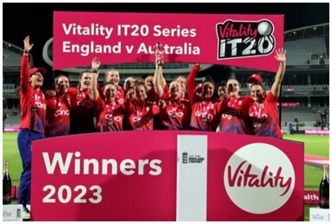 Womens Ashes England Beat Australia By Five Wickets In Third Match To