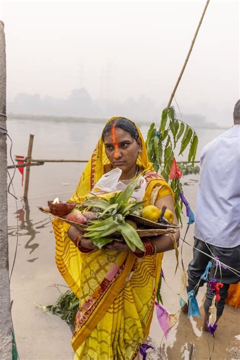 Indian Devotees Performing Rituals On Chhath Puja Editorial Image