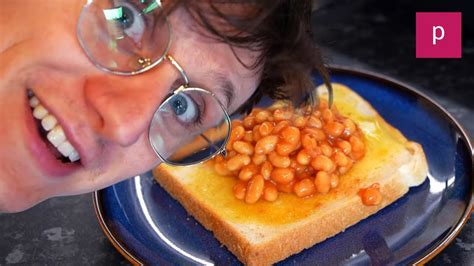 How To Make Beans On Toast With Pretty Woman Kitchen Youtube