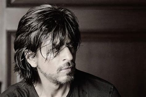 Shah Rukh Khan Suffers Accident Undergoes Surgery In US Shiksha News