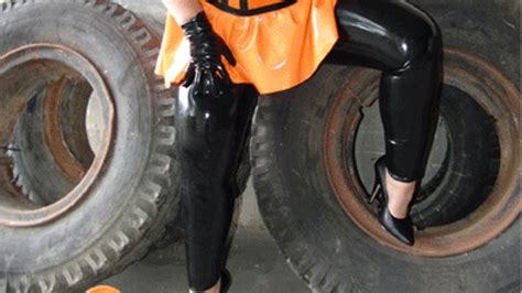 WILD RUBBER BABE Vol 1 Schokomaus Big Tits Fetish Clips Clips4sale