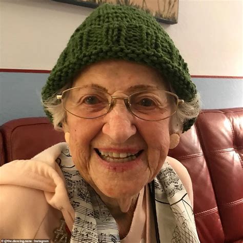 100 Year Old Grandma Reveals The Secret To Her Longevity Daily Mail Online