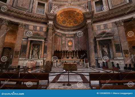 Altar from the Pantheon in Rome Editorial Image - Image of monument ...