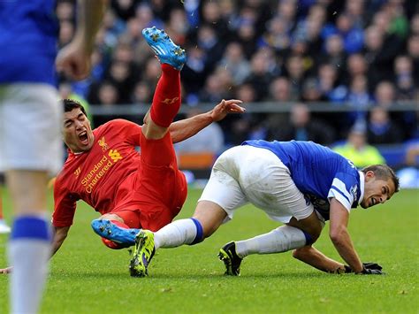 Merseyside Derby Luis Suarez Hit By Moment Of Madness As Kevin