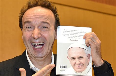 Roberto Benigni Presenta Il Libro Di Papa Francesco Su Tv Da