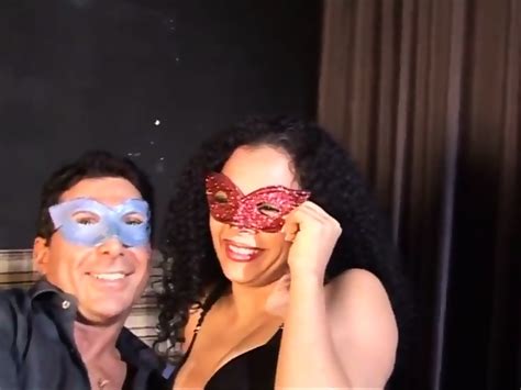 Amateur Wife 000000 1464555