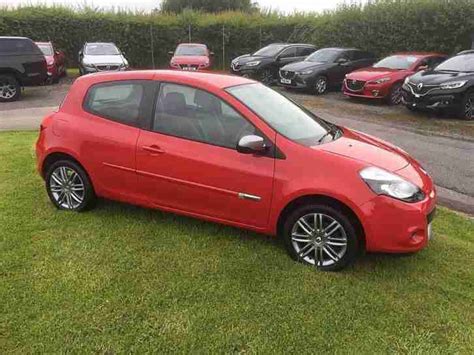 Renault 2012 12 Clio 1 2 16v Dynamique Tom Tom 1 OWNER ONLY 18 084