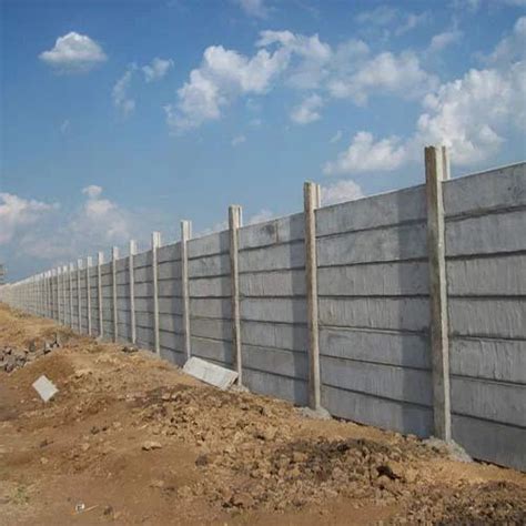 Precast Concrete Compound Wall For Outdoor At ₹ 140 Square Feet S In