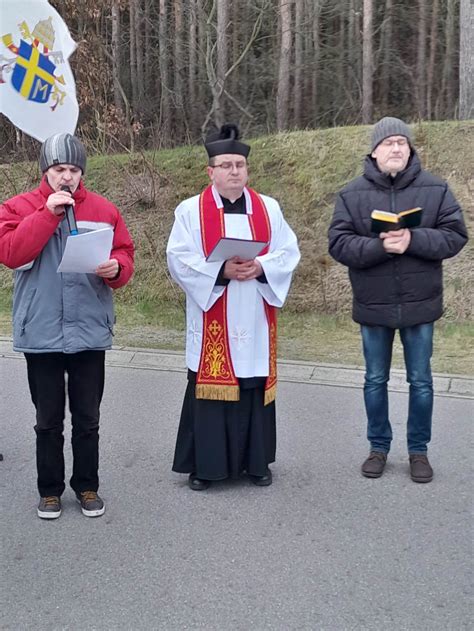 Droga Krzy Owa W Plenerze Parafia W Wojciecha Wilkowyja