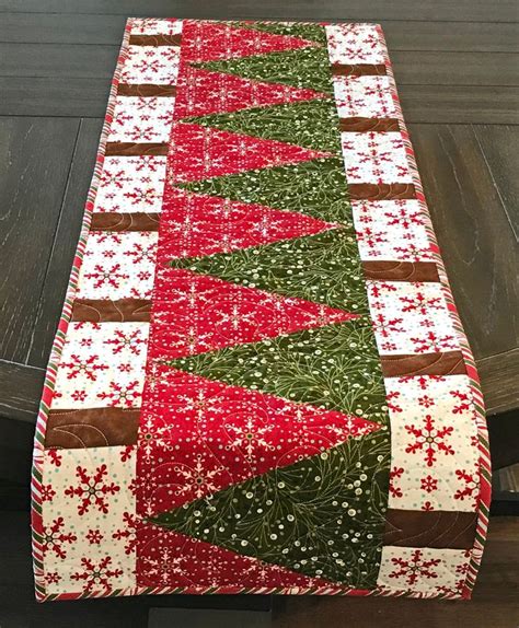 Christmas Table Runner Pattern Quilted Table Runners Christmas