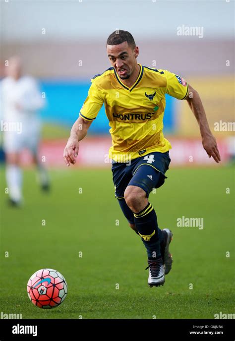 Oxford Uniteds Kemar Roofe Hi Res Stock Photography And Images Alamy