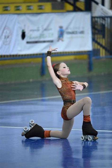 Atleta Indaialense De Patina O Art Stica Representar O Brasil Em Copa