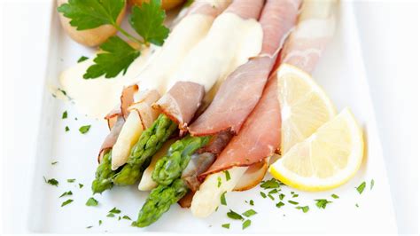 Spargel Schinken R Llchen Mit Sauce Hollandaise Minusl