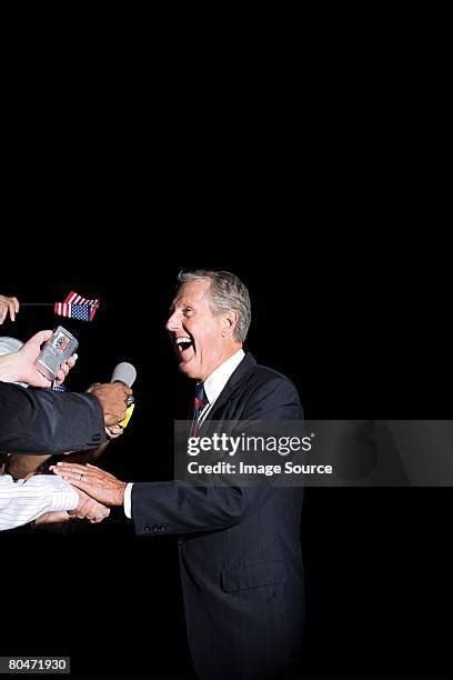 126,938 Politicians Shaking Hands Stock Photos, High-Res Pictures, and ...