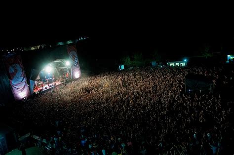 Tal Dia Hui Del Va Tindre Lloc La A Acampada Jove On Van