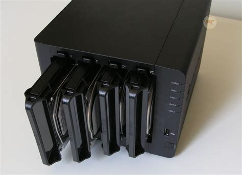 Test Synology DiskStation DS415+ 4-zatokowy NAS z DSM 5.2 - Wyposażenie ...