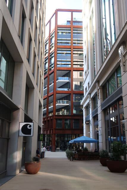 Passage To Pancras Square Hugh Venables Cc By Sa Geograph