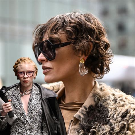 Millie Bobby Brown S Blonde Bob Is So Sultry Sophisticated Marie Claire