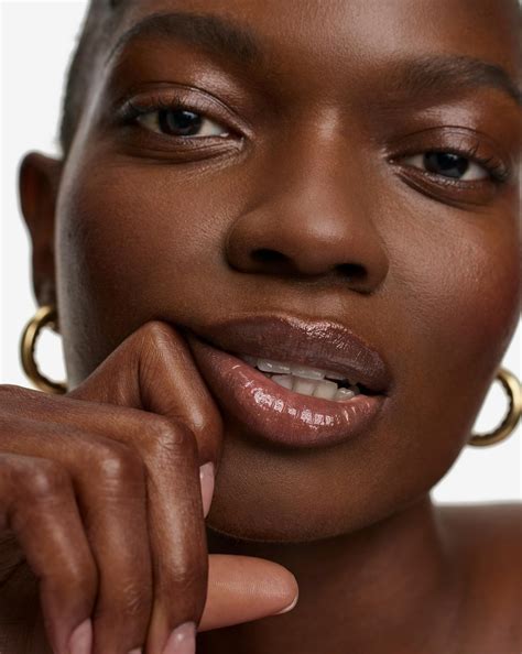 Balm Dotcom – Glossier
