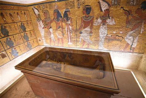 High-Tech Radar May Have Just Led Researchers to Discover Nefertiti’s Secret Burial Chamber in ...