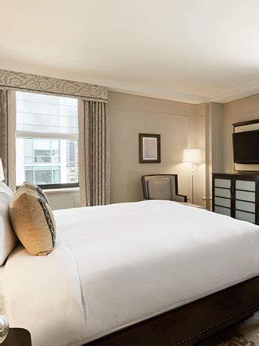 Accommodation - Fairmont Hotel Vancouver luxury Hotel