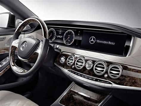 World Premiere of the Mercedes-Benz S600 | eMercedesBenz