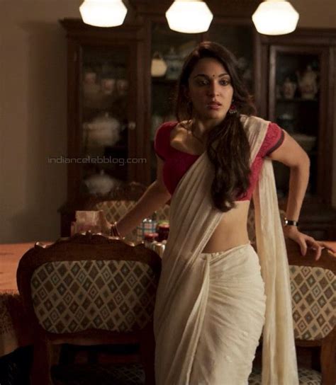 Kiara advani hot saree cleavage lust stories hd stills caps en Femme Belles femmes Beauté