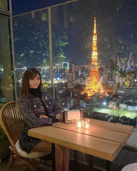 Aiさんのインスタグラム写真 Aiinstagram 「東京タワーと夜景🗼 ️ ＊ ＊ こんなに綺麗に東京タワーと夜景が見える場所が近くにあるなんて幸せ🥰 ・ テラスは季節的に10月まで