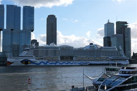 Cruiseschepen in Rotterdam 2023