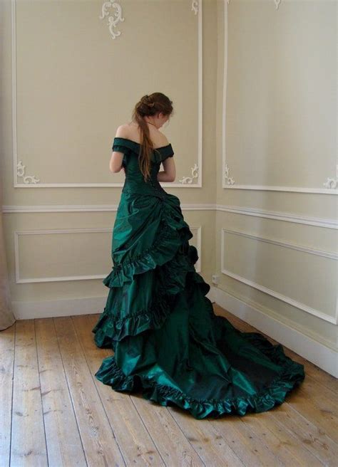 Victorian Ball Gown In Bottle Green Taffeta Etsy Robes De Bal