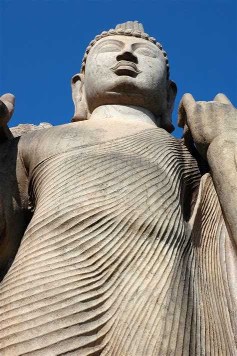 Aukana Buddha Statue Lanka Excursions Holidays