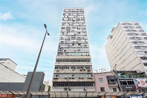 Sala Comercial na Avenida Barão do Rio Branco 2288 Centro em Juiz de