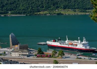 11 Norway Andalsnes Railway Images, Stock Photos, 3D objects, & Vectors | Shutterstock