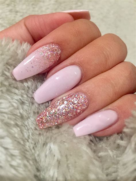 Light Pink Glitter Nails