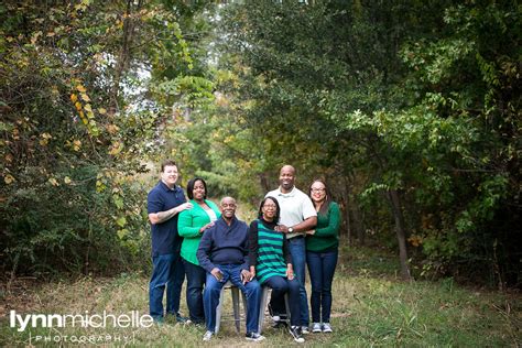 Lord-Cunningham Family :: Holiday Portraits | Modern Dallas Wedding ...