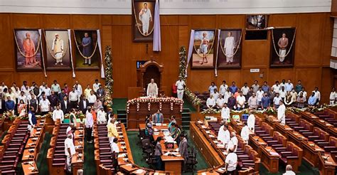 Savarkars Portrait Unveiled In Karnataka Assembly Hall Congress Protests