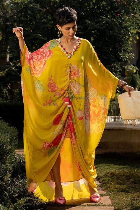 Buy Yellow Crepe Printed Floral Patterns V Neck Refreshing Kaftan For